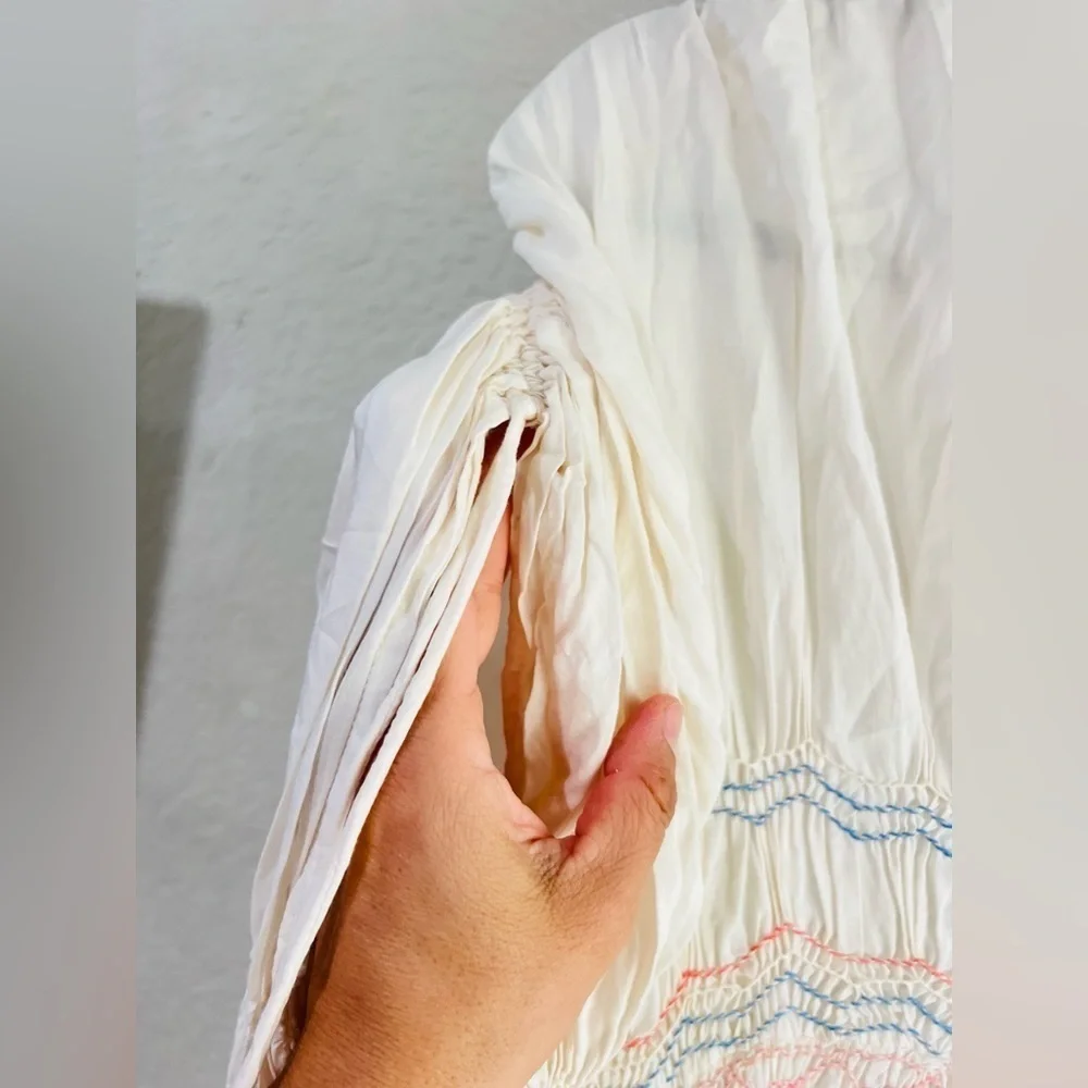 Free People Embroidered dress has peasant-style romantic, vintage-inspired Sz S